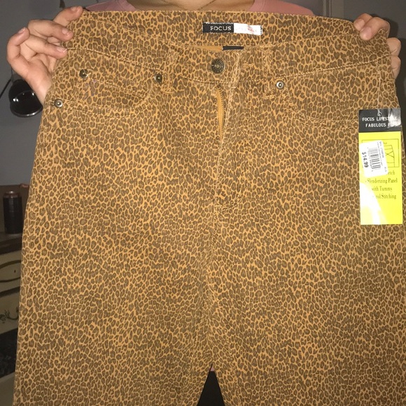 Jeans - Picture 3 of 4